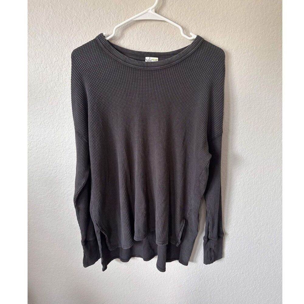 OFFLINE by Aerie Women's M Wow Waffle Knit Long Sleeve Top Gray Oversized Cozy